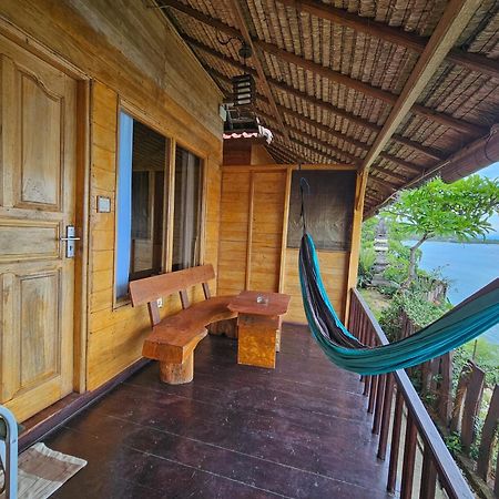 Malibu Huts Hotel Semaya ภายนอก รูปภาพ