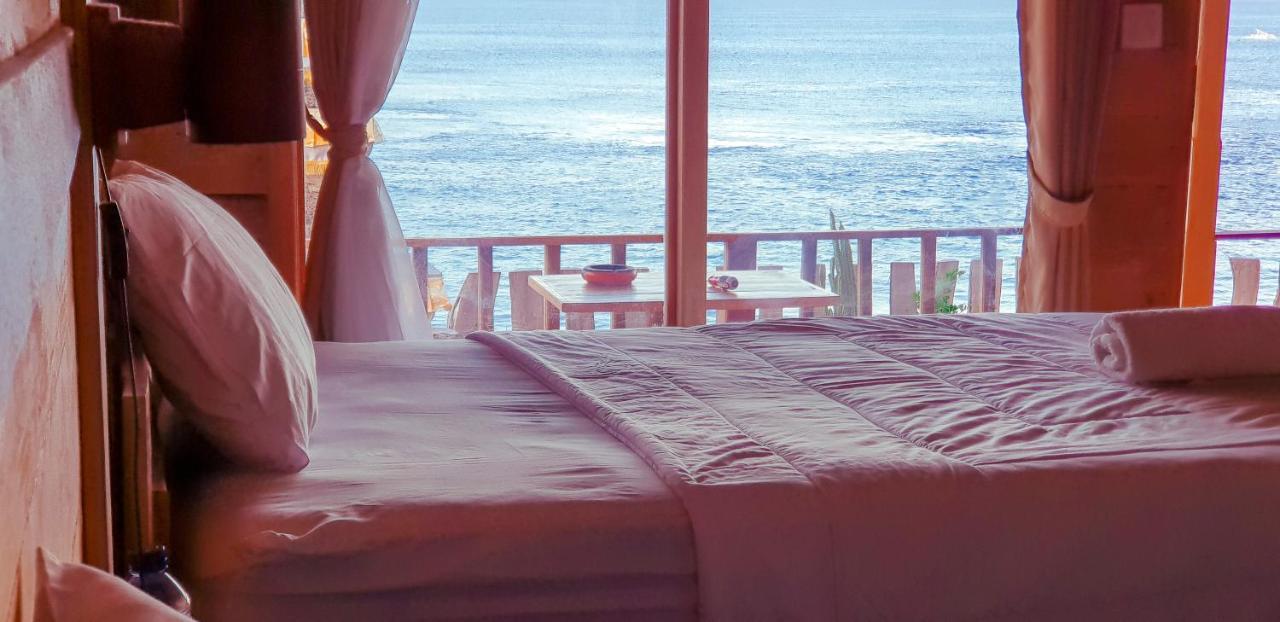 Malibu Huts Hotel Semaya ภายนอก รูปภาพ