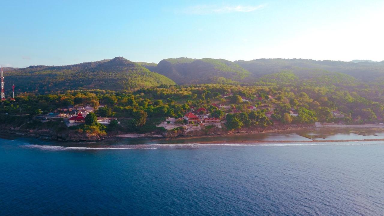 Malibu Huts Hotel Semaya ภายนอก รูปภาพ