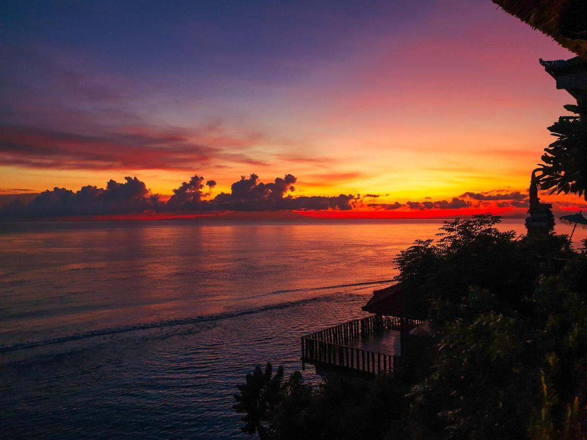 Malibu Huts Hotel Semaya ภายนอก รูปภาพ