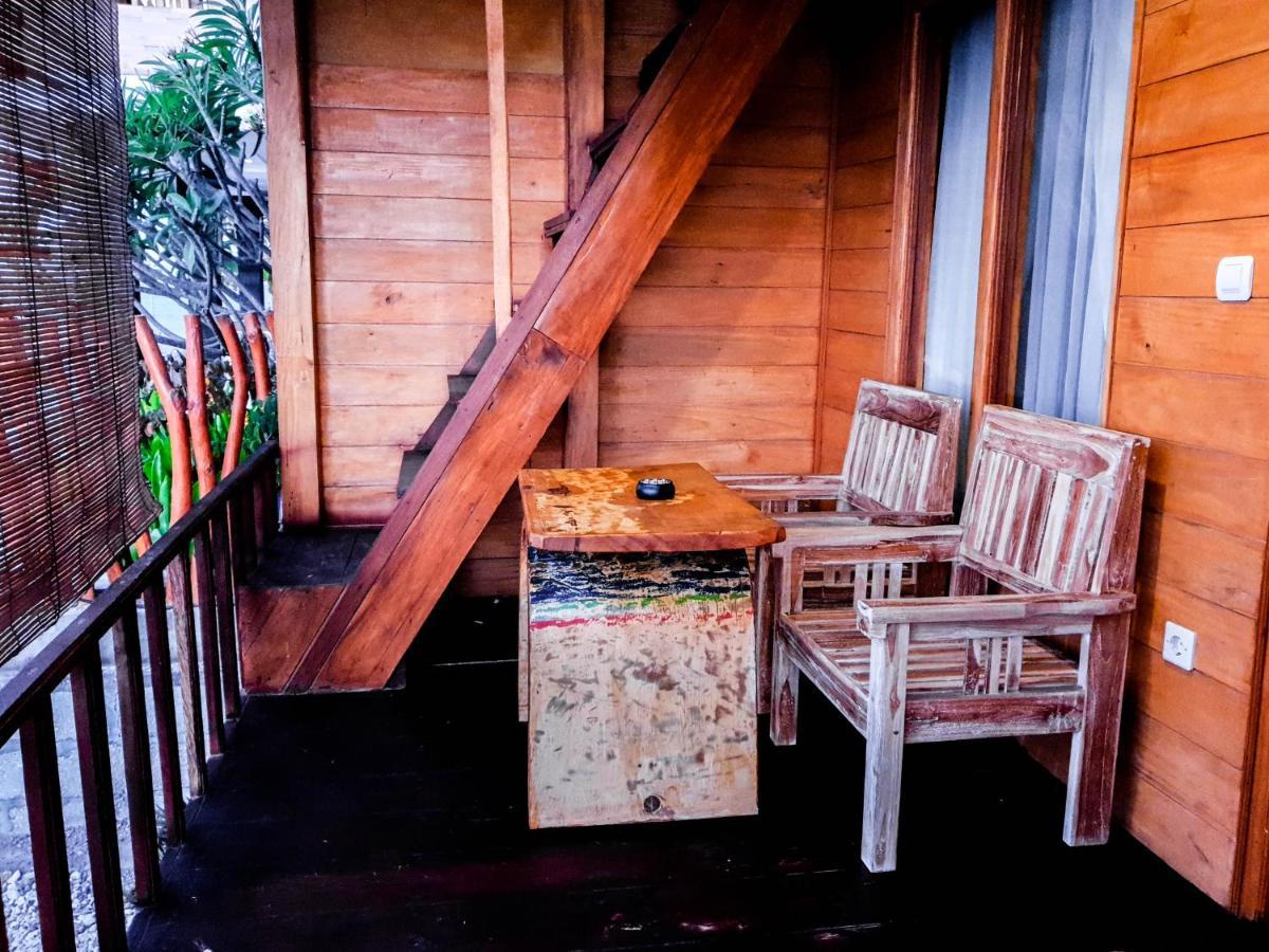 Malibu Huts Hotel Semaya ภายนอก รูปภาพ