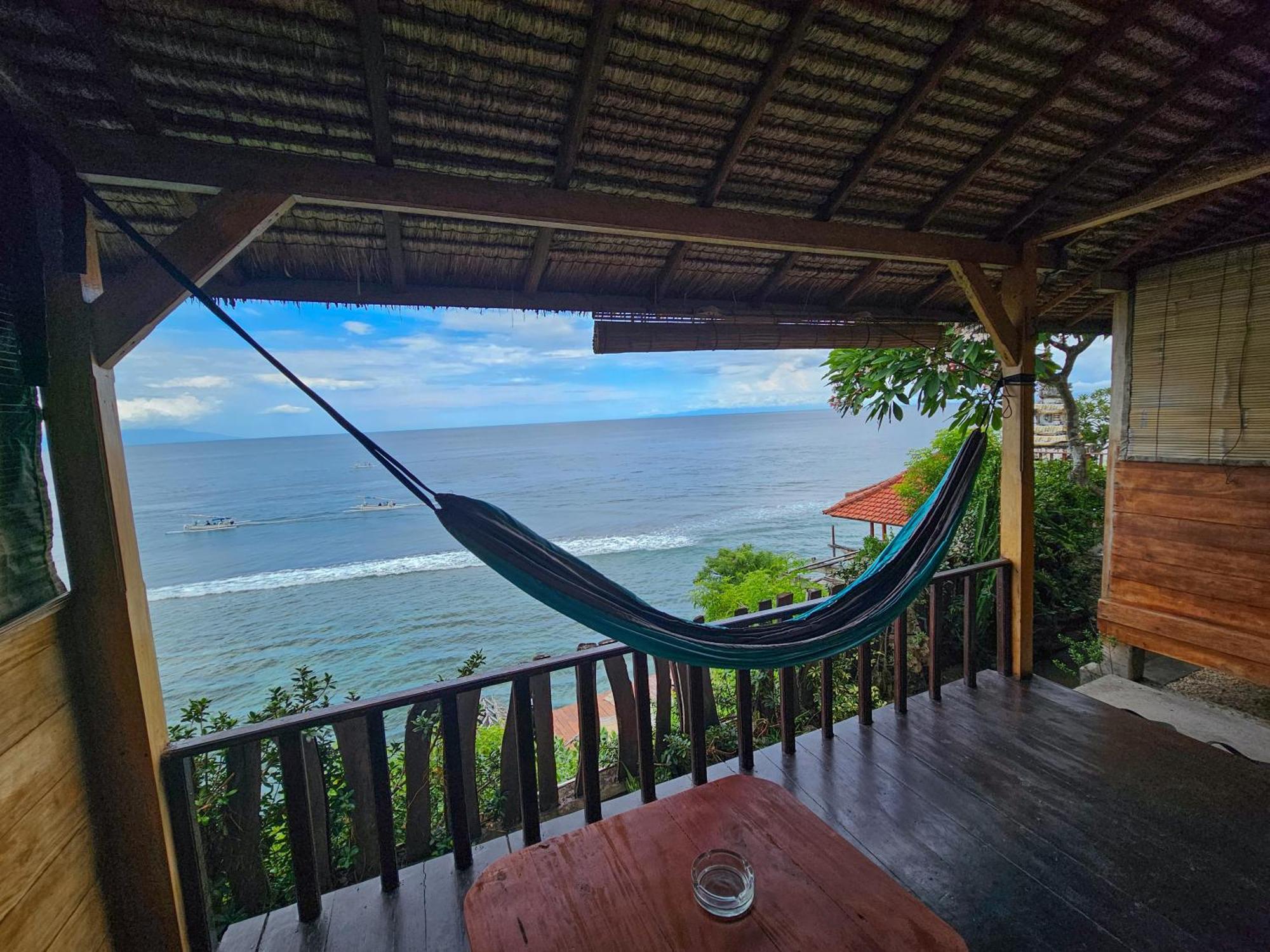 Malibu Huts Hotel Semaya ภายนอก รูปภาพ
